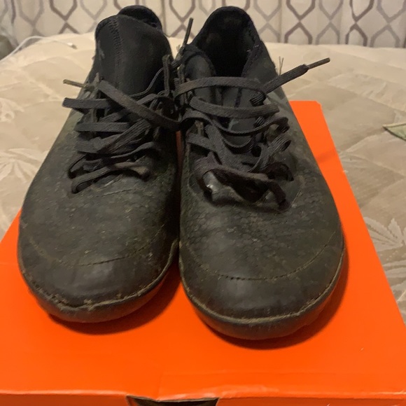 Shoes - Picture 2 of 2